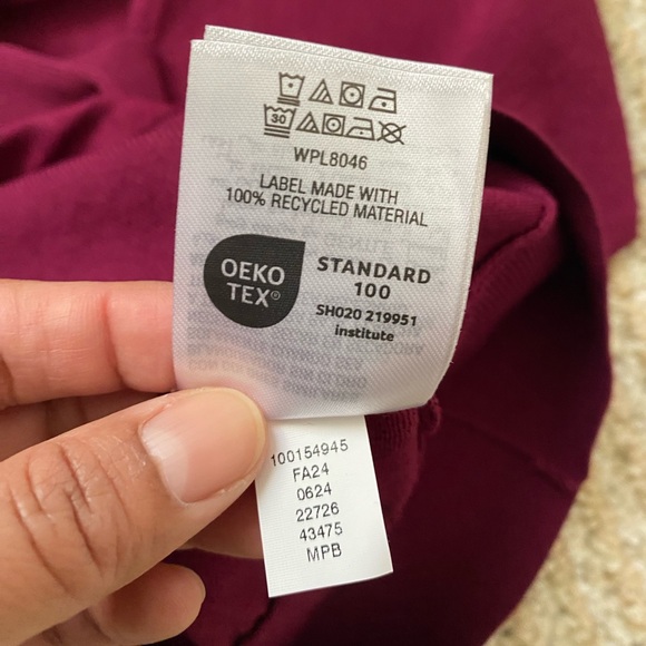 I.N.C INTERNATIONAL CONCEPTS | V-Neck Sweater Small - Picture 11 of 12